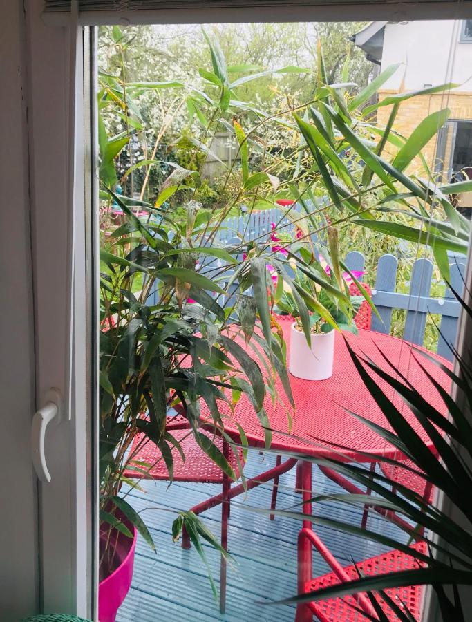 Hotel Ibiza Casa à Whitstable Extérieur photo