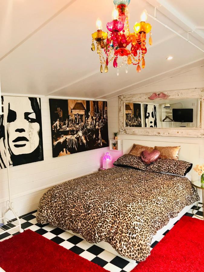 Hotel Ibiza Casa à Whitstable Extérieur photo